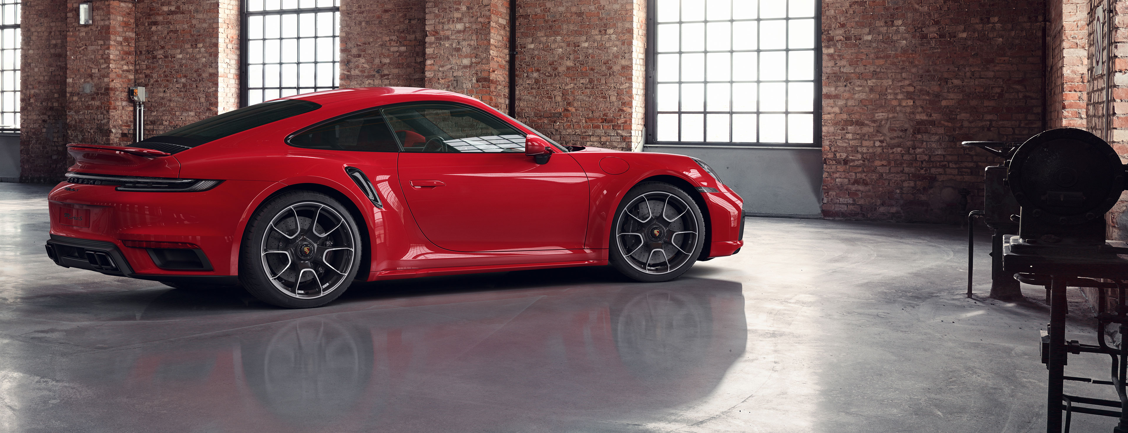 Porsche Exclusive 911 - Image 1 of 1