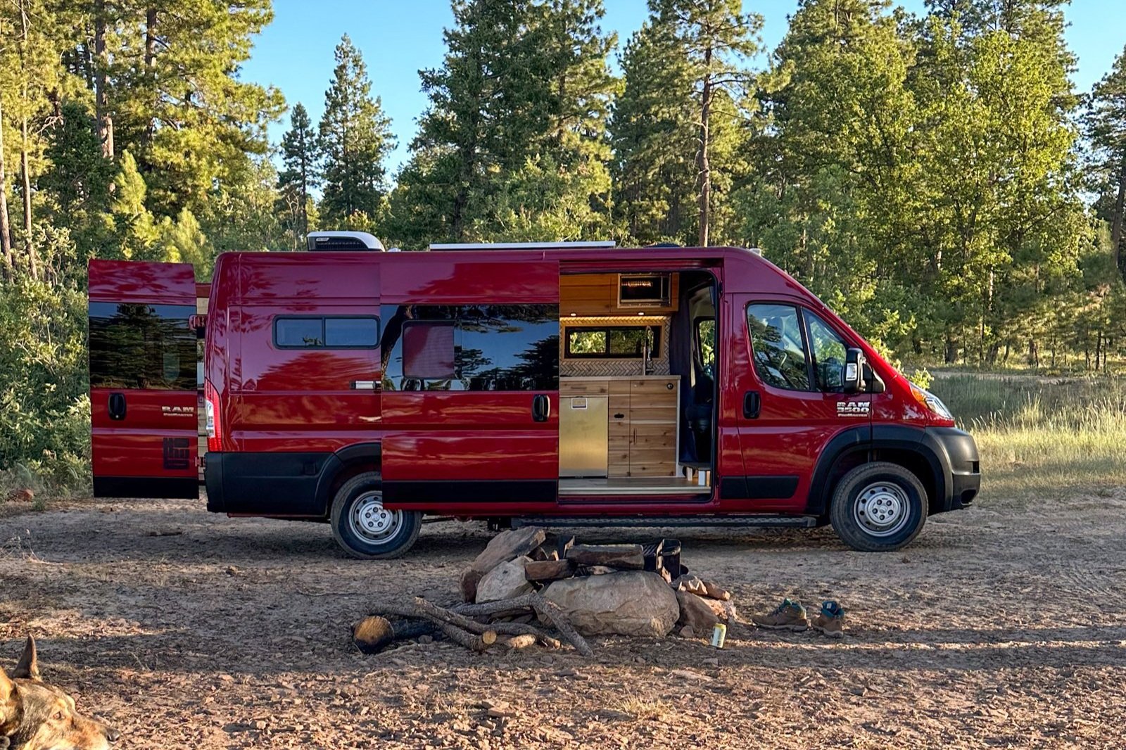 Luxe travel van for family vacation - Image 1 of 1