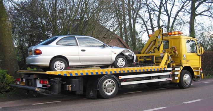 On-board tow truck