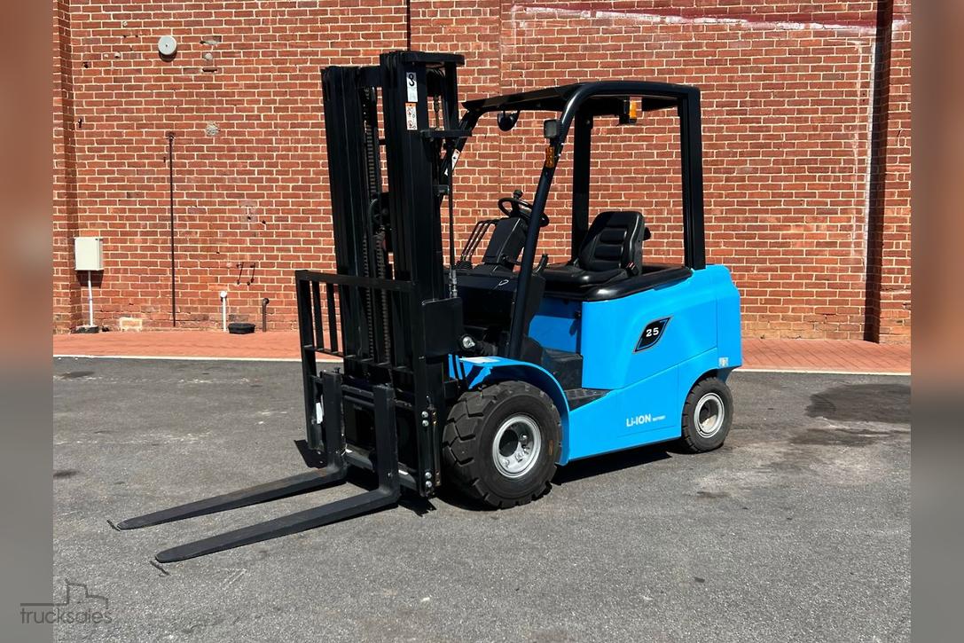 2021 Redlift FL25R-Y Electric Forklift Rental - Image 1 of 1