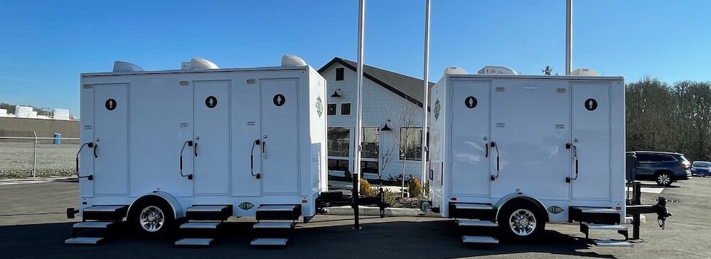 Portable Restroom Toilet Trailer 2-3 Person - Image 1 of 1