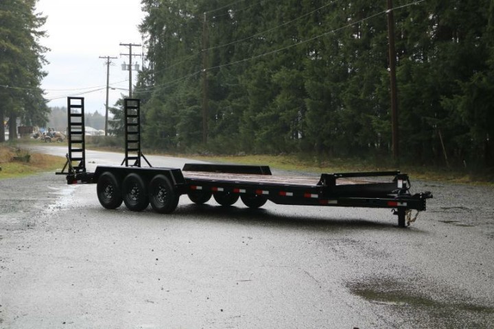 2024 22'+2' Tri Axle 22,000 lb Equipment Trailer