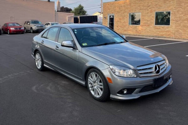 Mercedes-Benz C300 2009 - Image 1 of 1