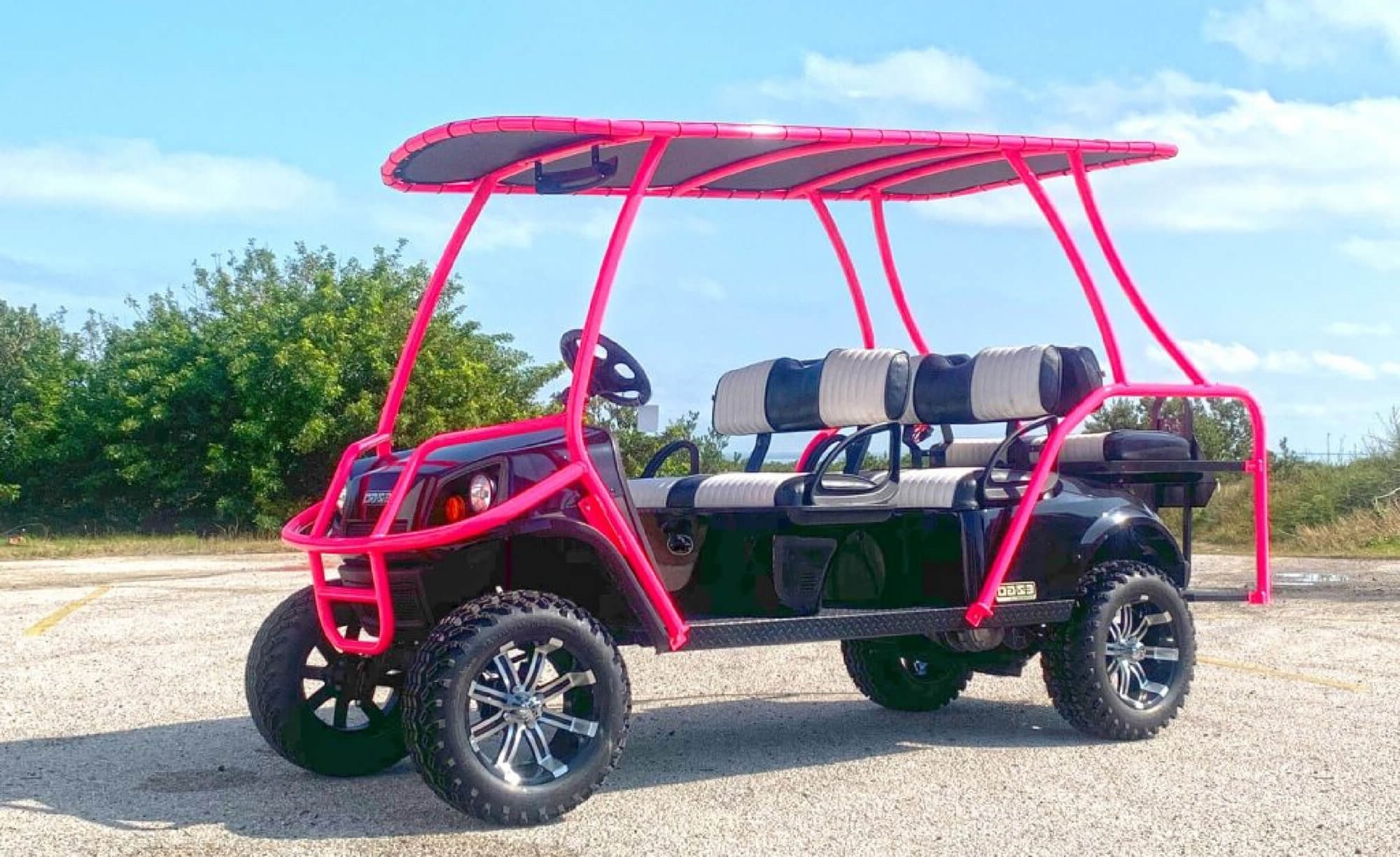 6 Seater Golf Cart - Image 1 of 1