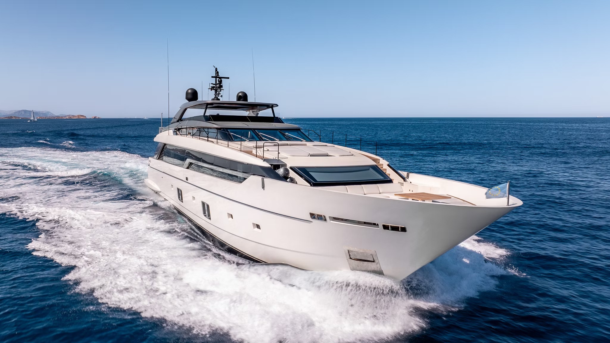 121&#039; Yacht 2021 - Image 1 of 1