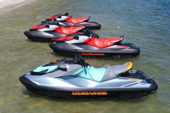 Rent Jet Ski in Holmes Beach