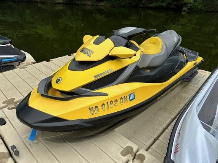 Jet Ski Sea-Doo Waverunner RXT Rental Lake Ozarks