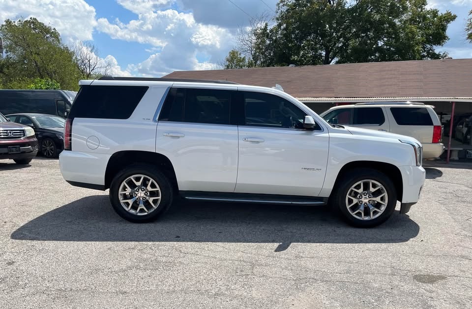 2017 GMC Yukon 4x2 - Image 1 of 1