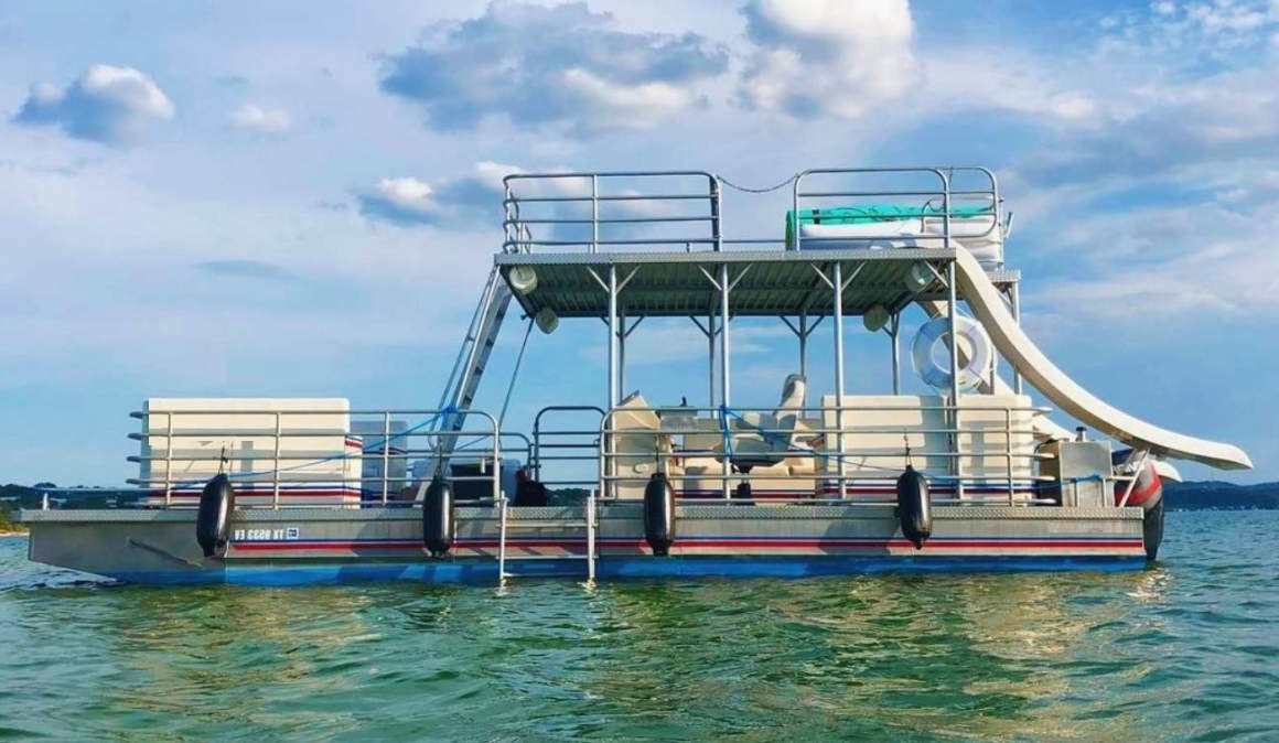 Pontoon Party Boat Canyon Lake - Image 1 of 1