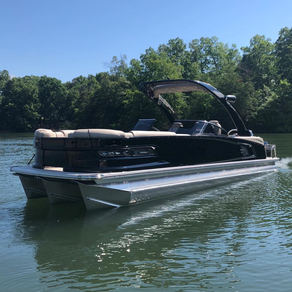 Tri-toon Boat Rental Lake Norman - Image 1 of 1