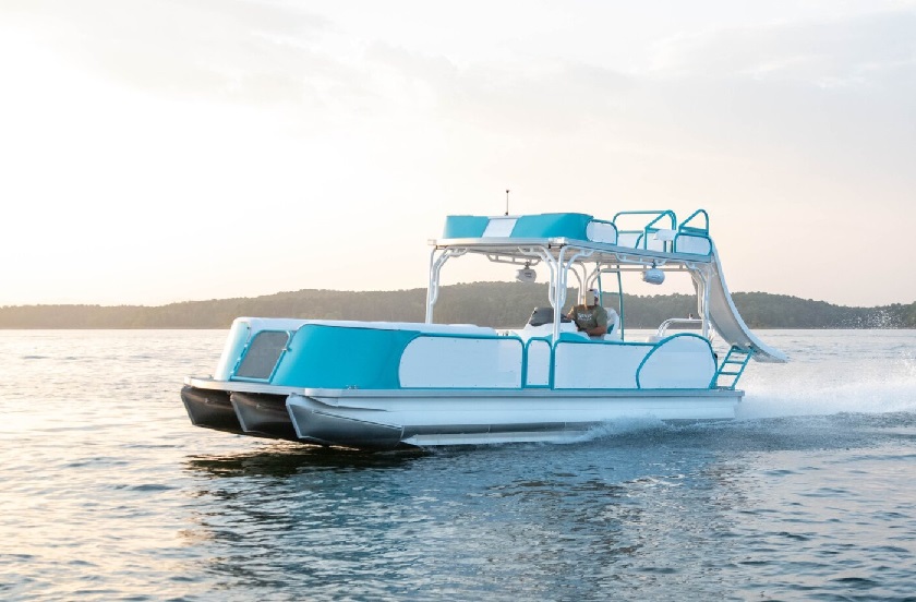 Tritoon Party Boat Lake Lewisville - Image 1 of 1