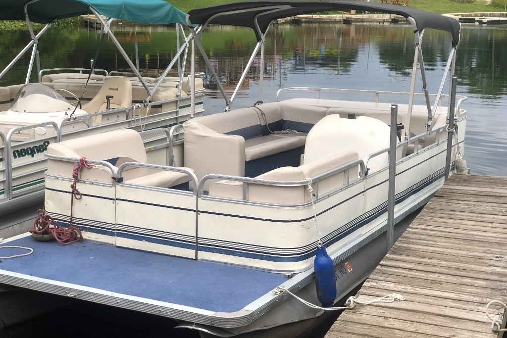 $200/2 hours Pontoon Boat Portage Lakes - Image 1 of 1