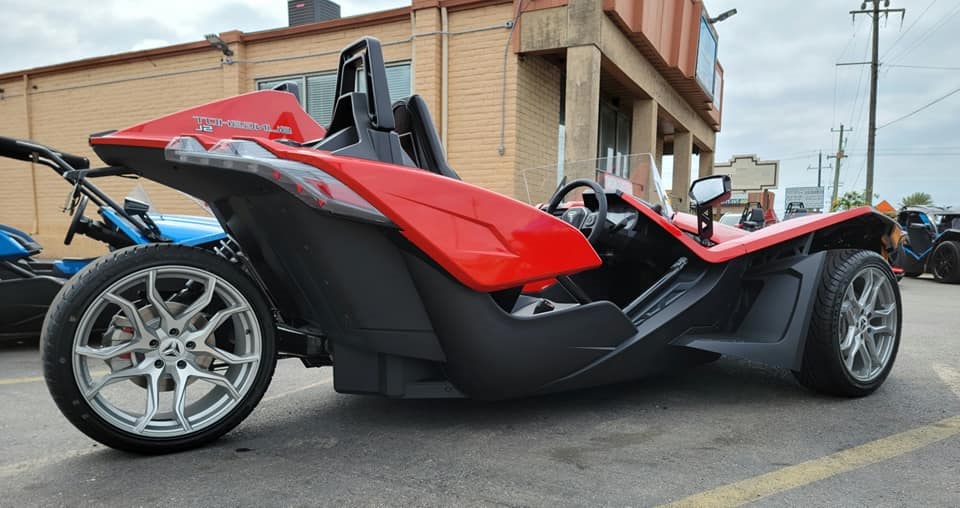 Polaris Slingshot Car Galveston - Image 1 of 1