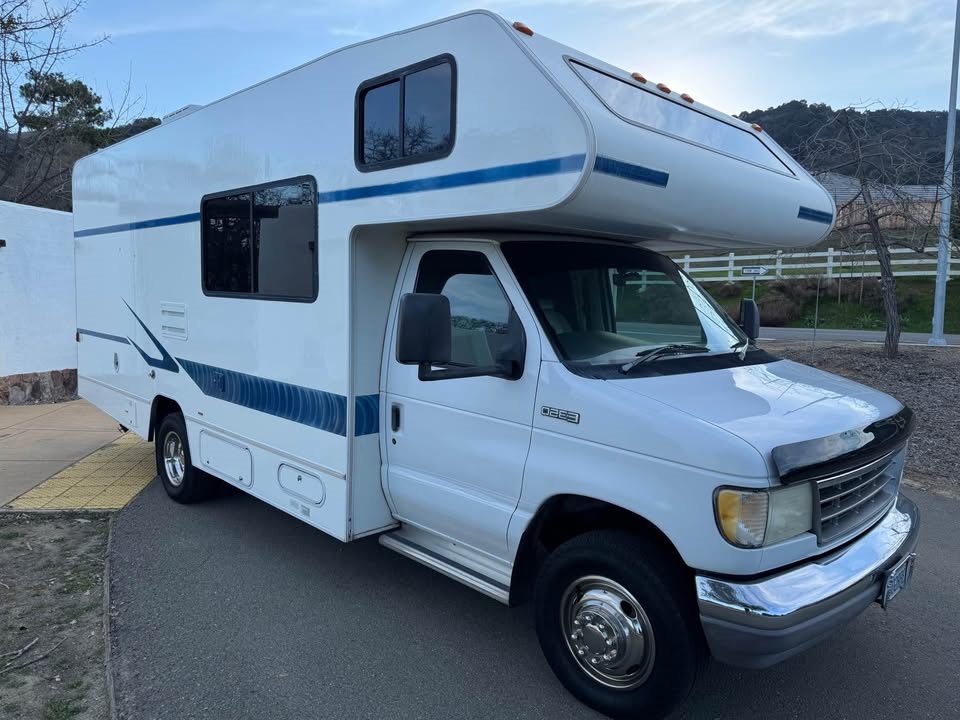 1996 Winnebago Itasca Travel Van San Jose - Image 1 of 1