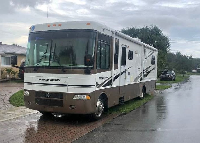 2002 Holiday Rambler Motorhome Miami - Image 1 of 2