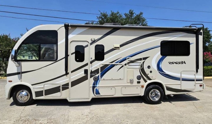 2017 Thor Motor Coach 25ft Motorhome Houston