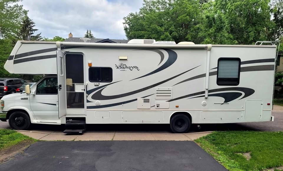 2009 Jayco Greyhawk Motorhome Minneapolis - Image 1 of 1