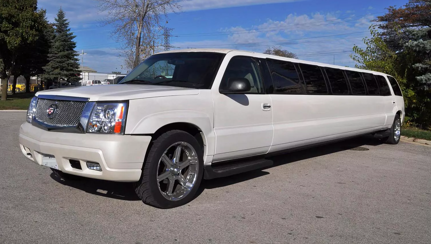 Limousine service in Chicago - Image 1 of 1