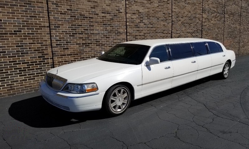 Limo rental in Nashville - Image 1 of 1