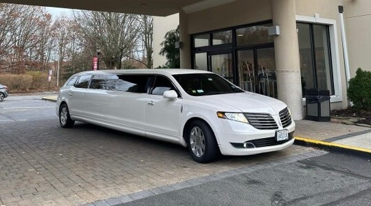 Limo rental in Long Island - Image 1 of 1