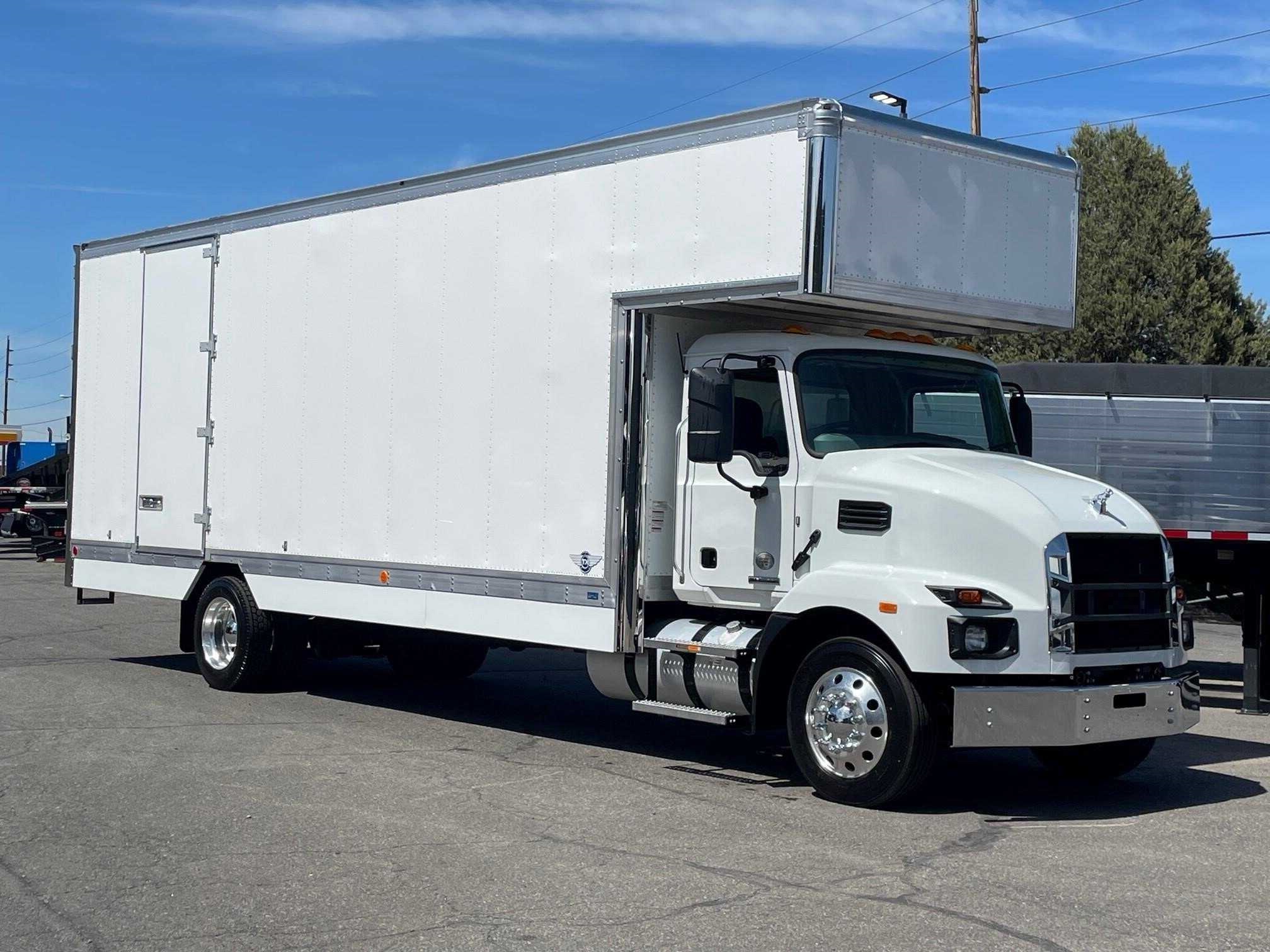 2025 26 Foot Commercial Boox Truck - Image 1 of 1