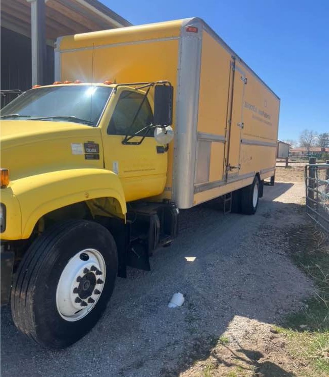 2001 GMC C6500 24 Foot Box Truck - Image 1 of 1