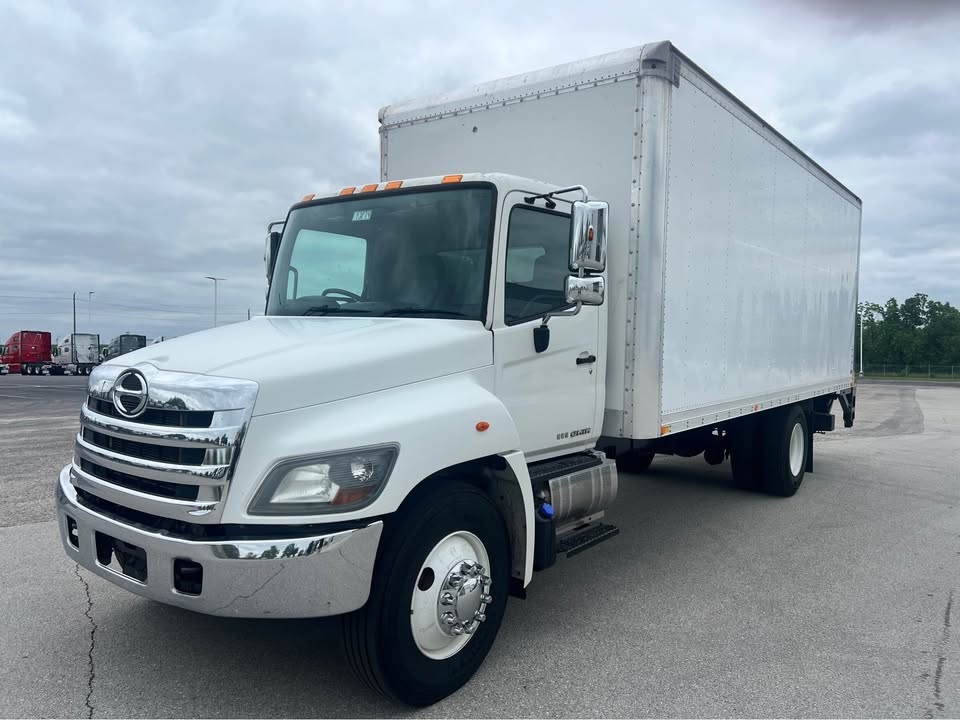 2018 Hino 268 22 ft Box Truck - Image 1 of 1