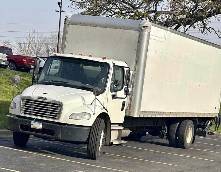 2016 Freightliner 26 ft Box Truck - Image 1 of 1