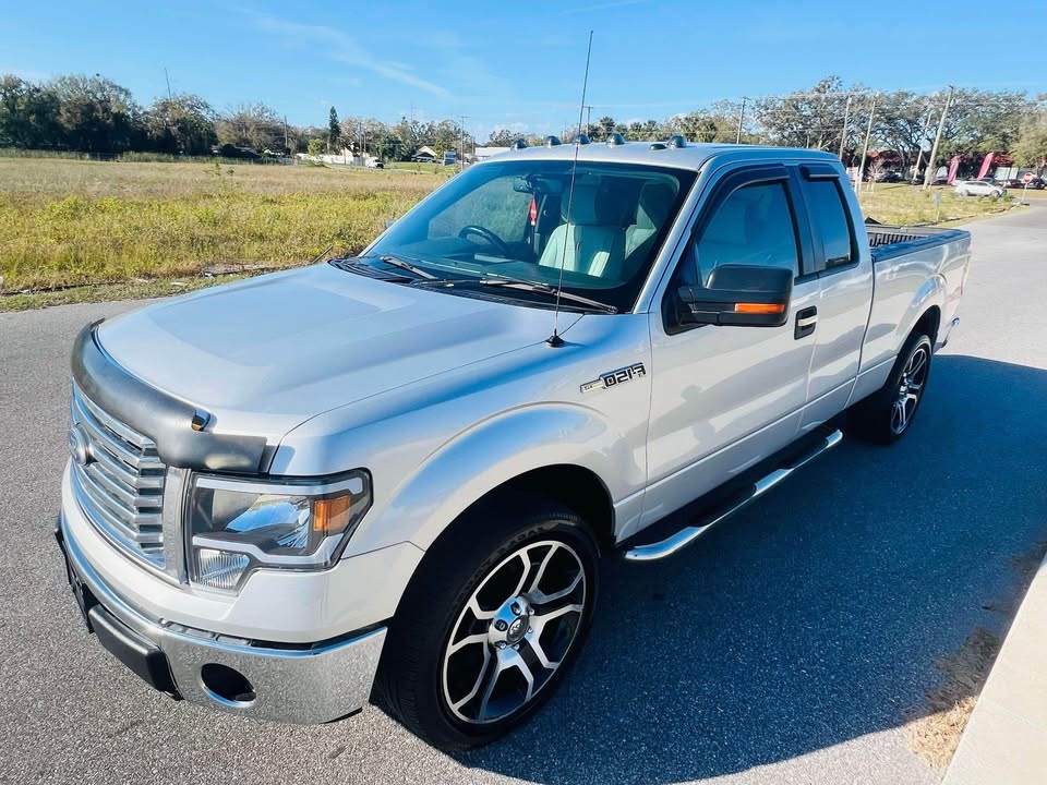 2010 Ford F-150 Super Cab XL - Image 1 of 1