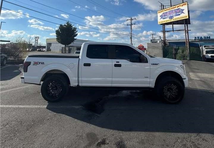 2017 Ford F-150 SuperCrew Cab XL