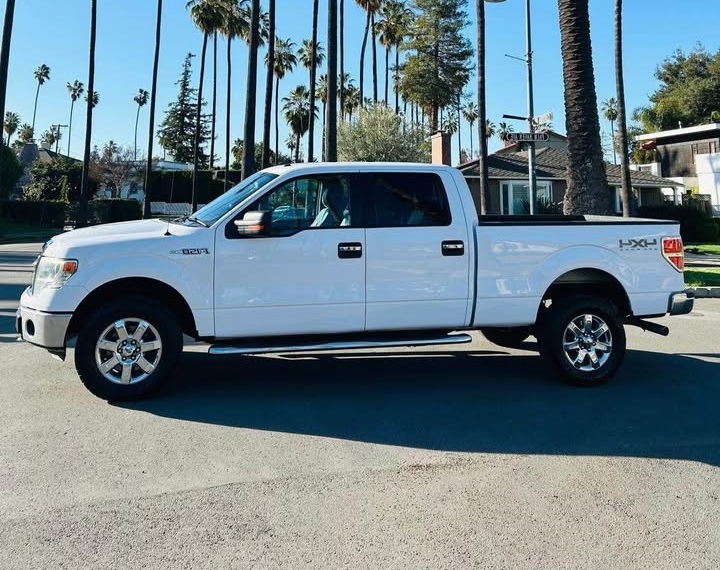 2014 Ford F-150 SuperCrew Cab XLT - Image 1 of 1