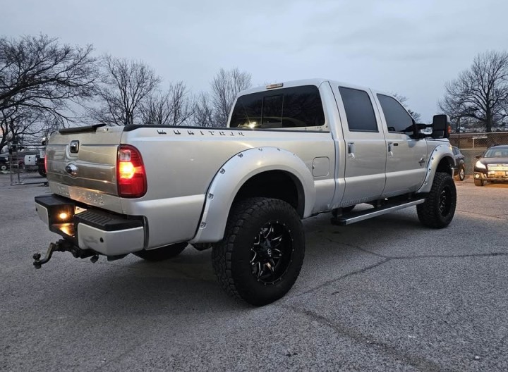 2015 Ford F-250 Super Duty Crew Cab Lariat