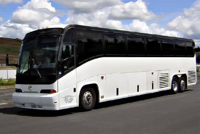 40 Passenger Charter Bus - Image 1 of 1