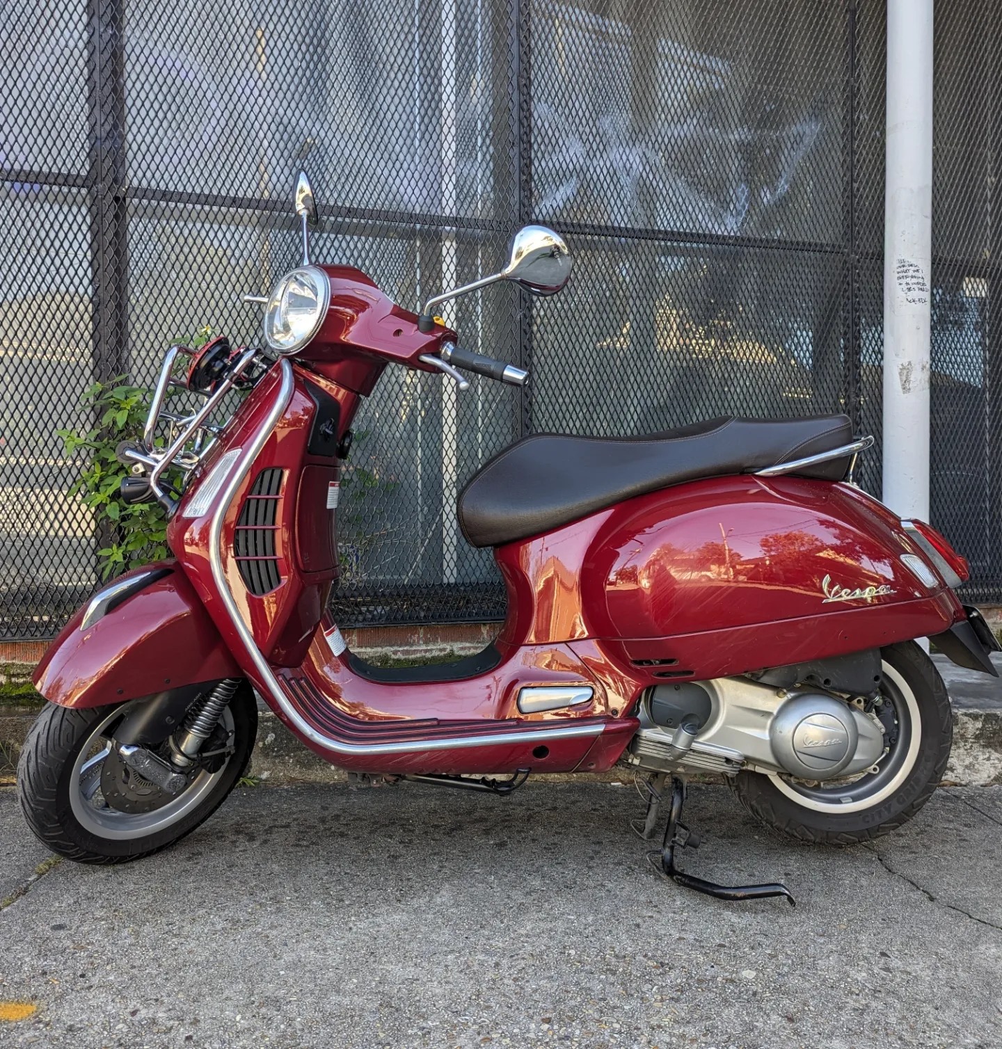 2021 Scooter Vespa GTS - Image 1 of 1