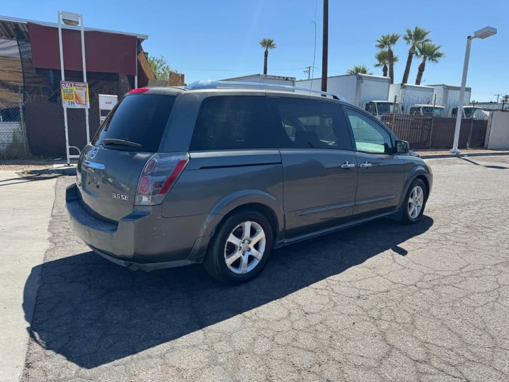 2008 Nissan Quest SE Minivan