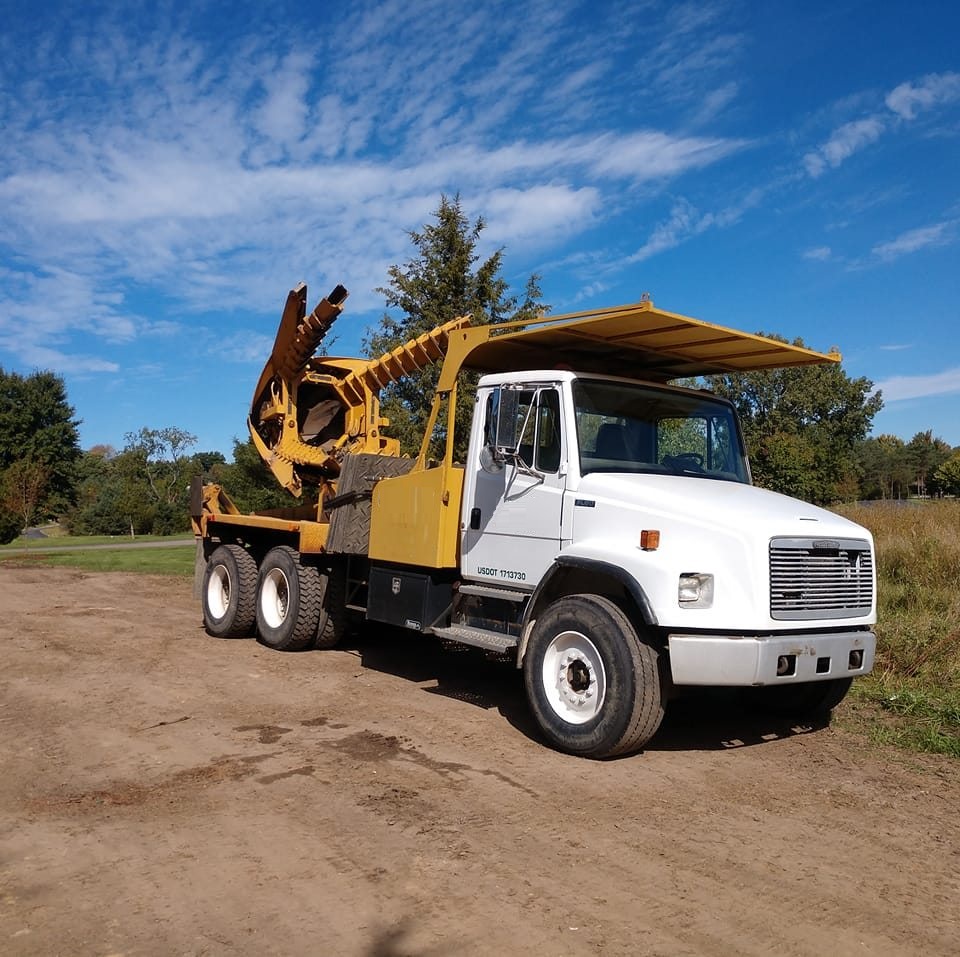 Freightliner 114SD Vermeer TS50 Tree Spade - Image 1 of 1