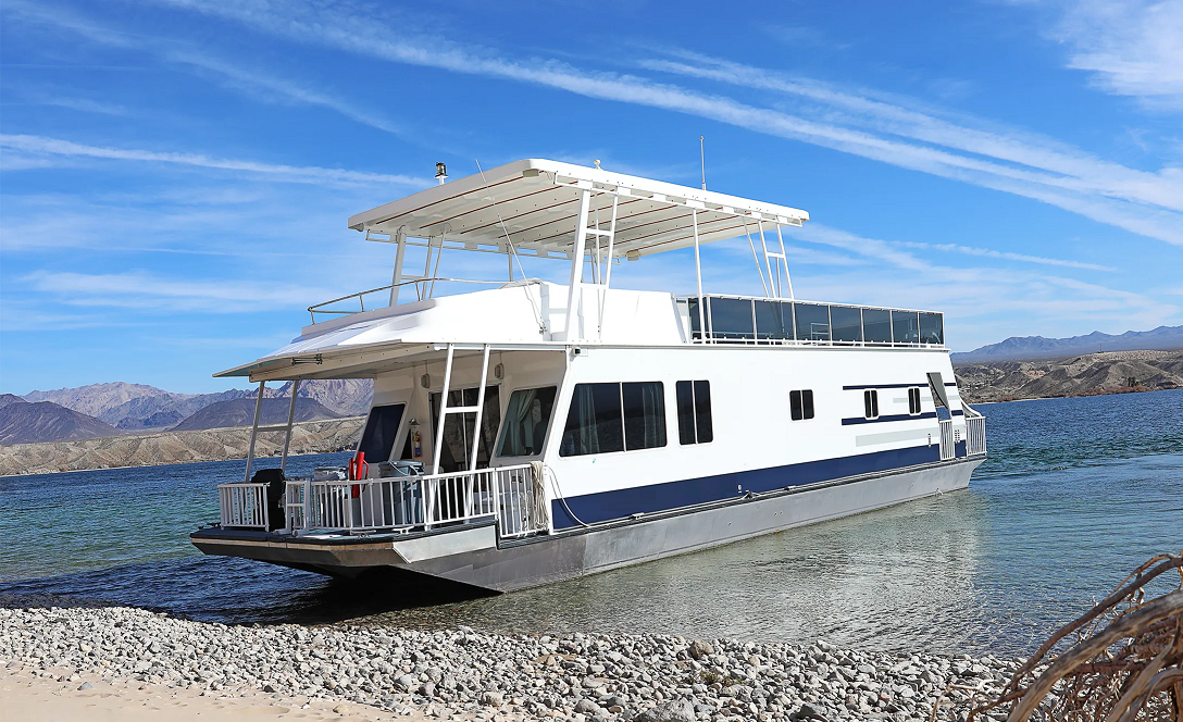 Houseboat on Lake Mead - Live on the Water - Image 1 of 1