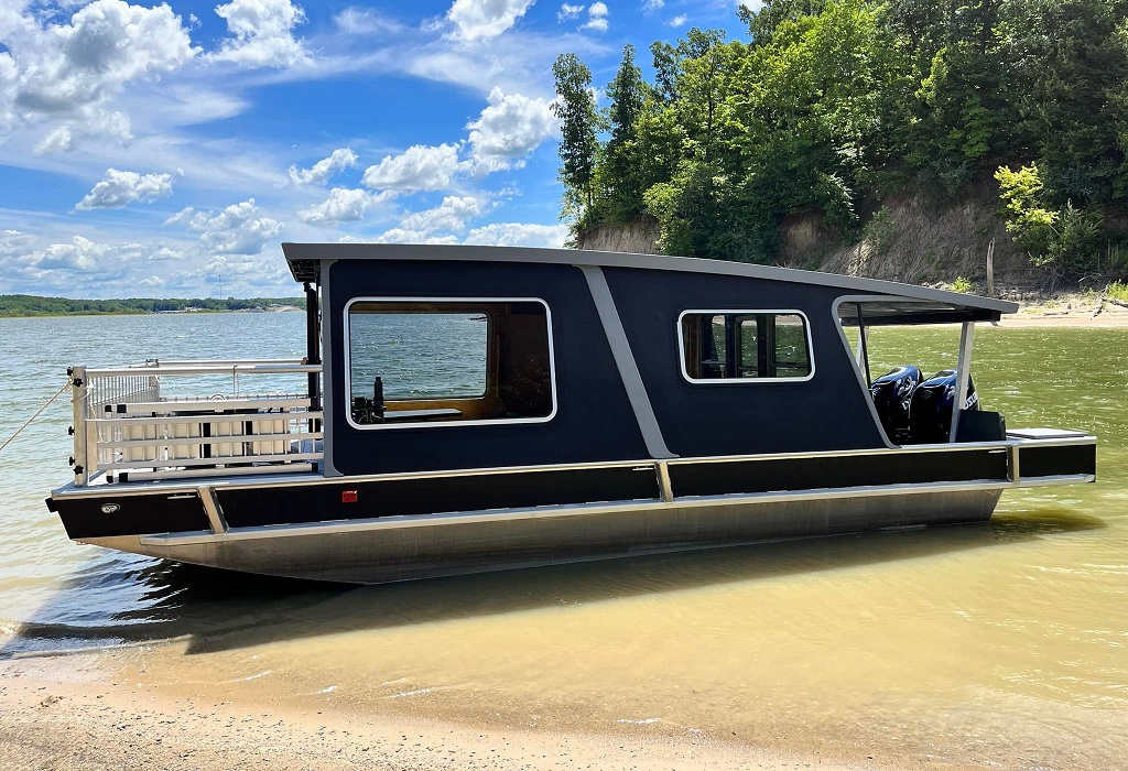 Sunset Serenity on the St Croix River – Cozy Houseboat Retreat - Image 1 of 1