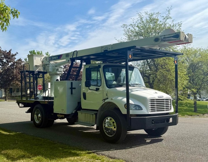2021 Freightliner Terex Bucket Truck