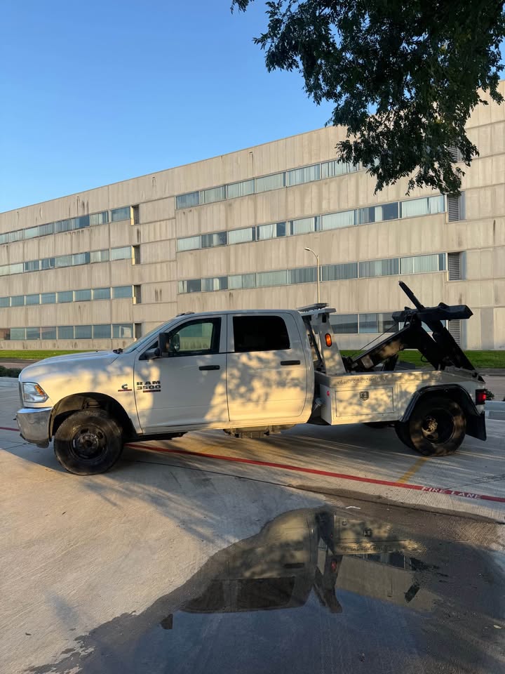 Dodge RAM 3500 Tow Truck - Fast, Accurate, Affordable prices! - Image 1 of 1