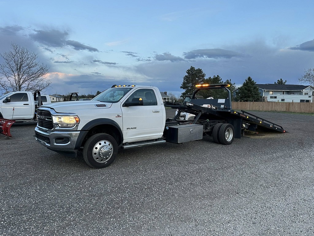 Dodge Ram 5500 Tow Truck - Premium Rollback Towing in Vegas - Image 1 of 1