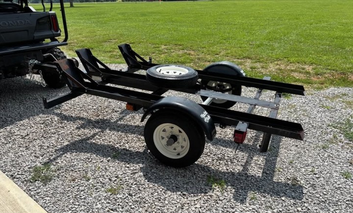 Yacht Club 3-Bike Heavy-Duty Motorcycle Trailer