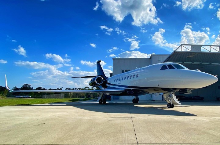 Dassault Falcon 2000LX Private Jet - Nonstop in Luxury