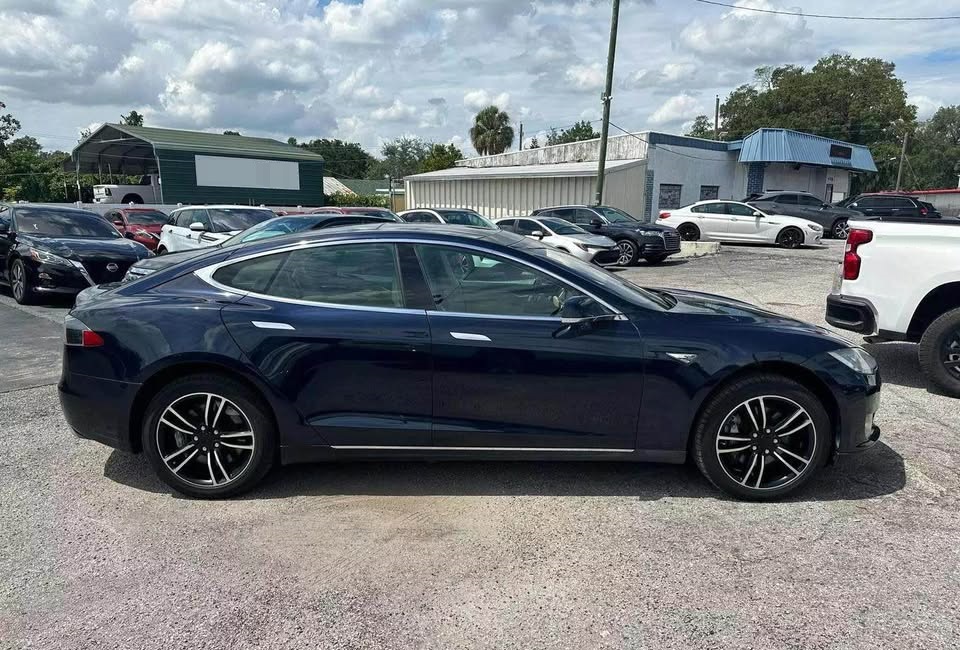 2013 Tesla Model S Performance - Image 1 of 1