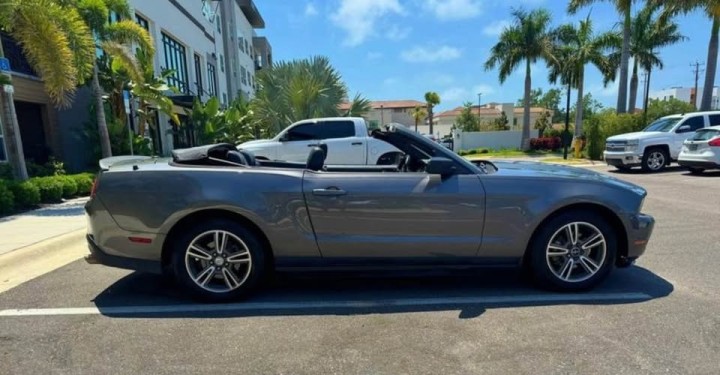 2010 Ford Mustang Convertible