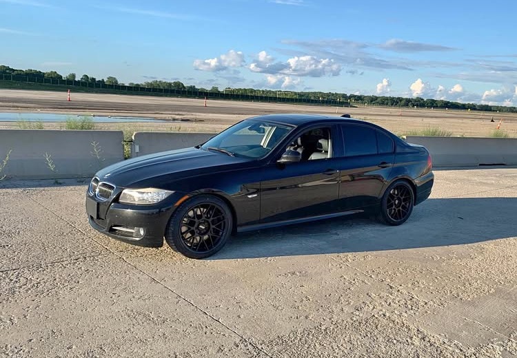 2011 BMW 335i - Image 1 of 1