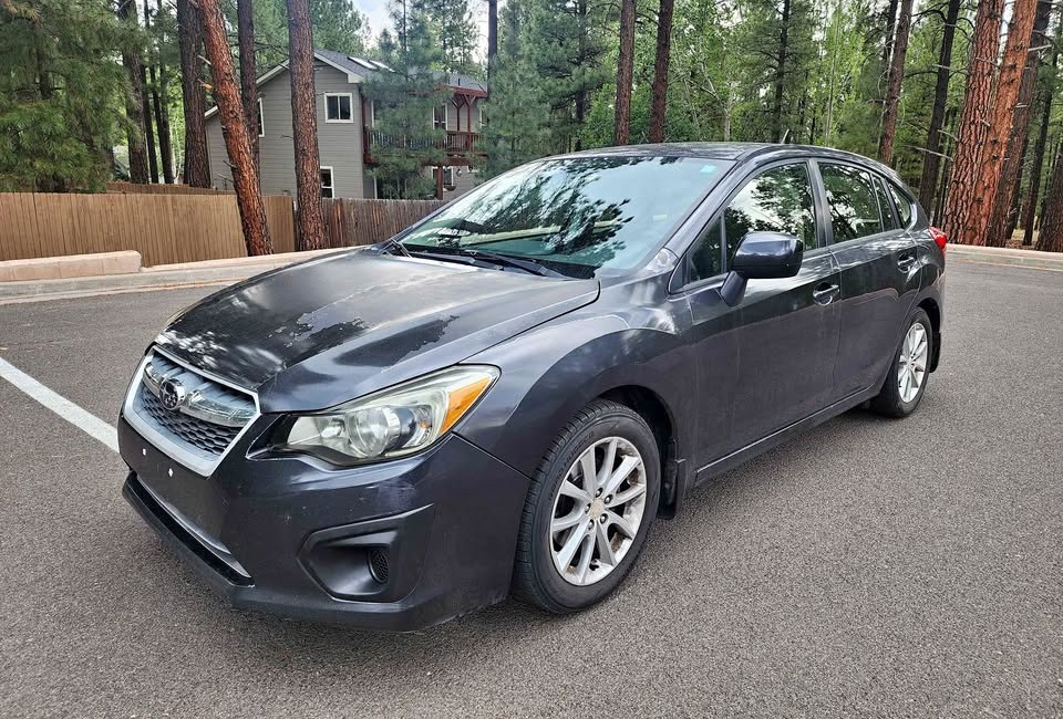 2014 Subaru Impreza 2.0i - Image 1 of 1