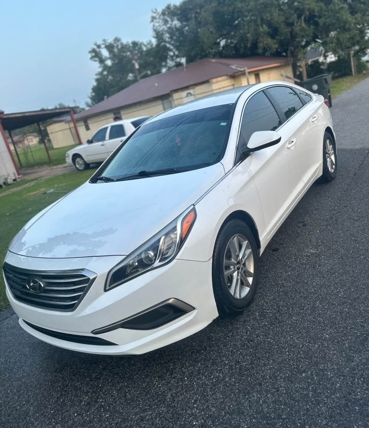 2017 Hyundai Sonata - Image 1 of 1