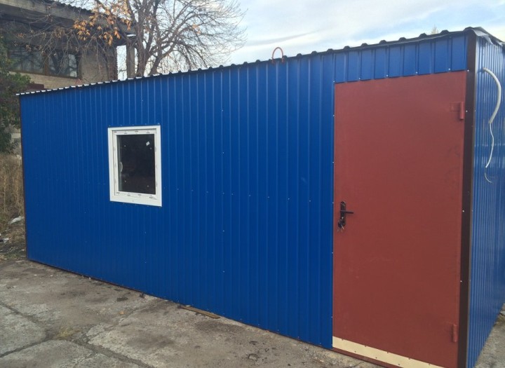 Economical 2x4.5 m corrugated board cabin for construction workers