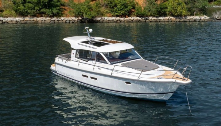 Stylish yacht Nimbus 365 Coupe – comfort and Swedish quality